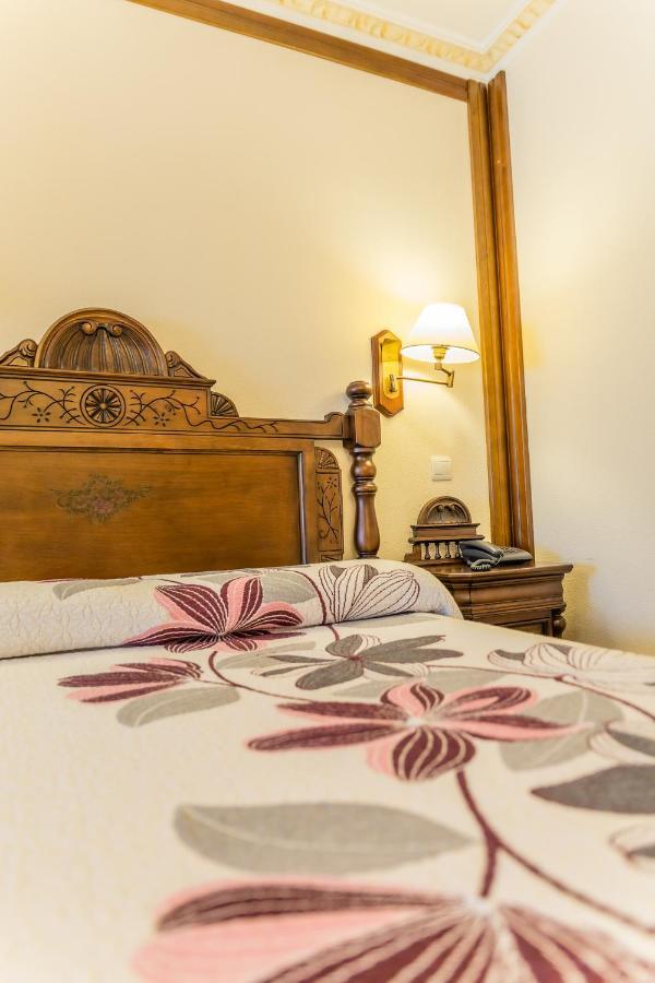 Hotel Santo Domingo De Silos Kültér fotó
