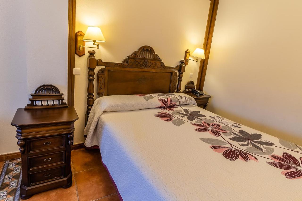 Hotel Santo Domingo De Silos Kültér fotó