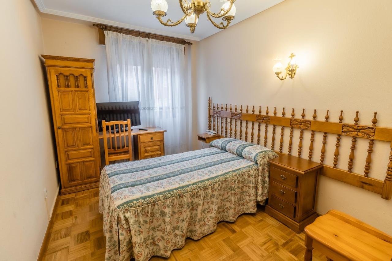 Hotel Santo Domingo De Silos Kültér fotó